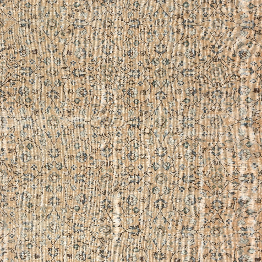 Vintage Turkish Handknotted Wool Rug. Floral Patterned Area Carpet for Cozy Farmhouse Interiors Vintage Turkish Handknotted Wool Rug. Floral Patterned Area Carpet for Cozy Farmhouse Interiors