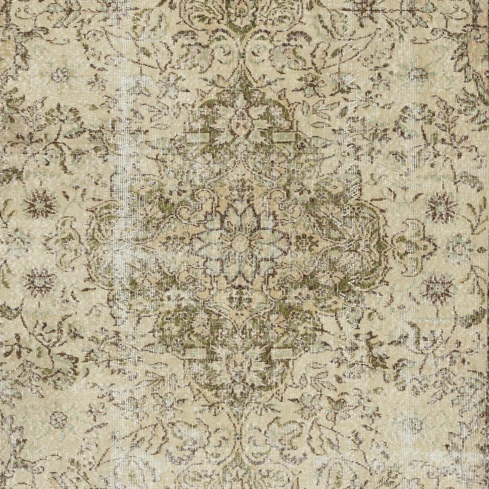 Vintage Turkish Handknotted Wool Rug. Rustic Area Carpet for Cozy Farmhouse Interiors