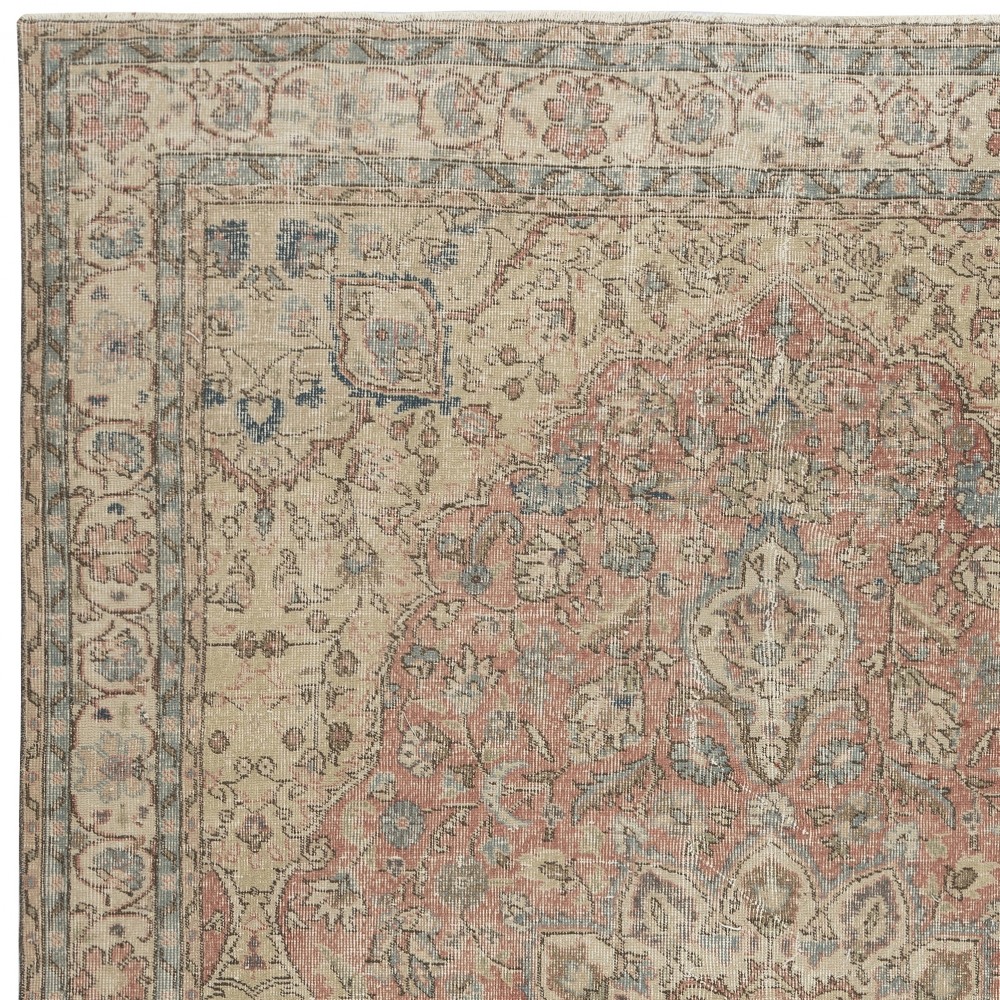 Vintage Turkish Area Rug. Hand-knotted Wool Carpet with Medallion Design