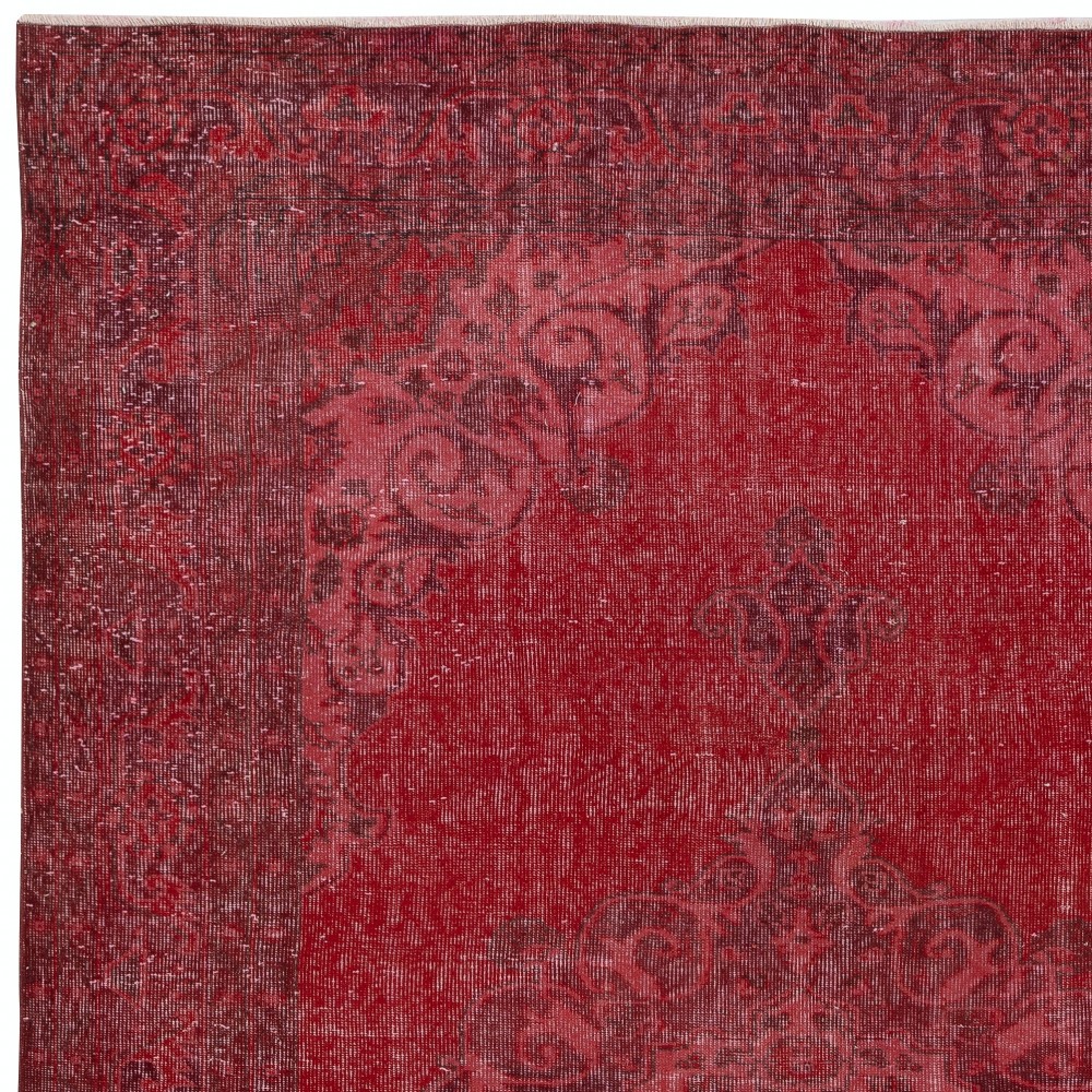 Vintage Handmade Wool Rug. Red Turkish Area Rug for Modern Home Vintage Handmade Wool Rug. Red Turkish Area Rug for Modern Home