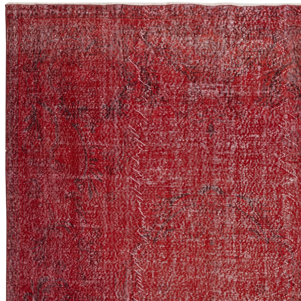 Modern Red Turkish Rug for Bedroom. Vintage Handmade Wool Area Rug for Living Room Modern Red Turkish Rug for Bedroom. Vintage Handmade Wool Area Rug for Living Room