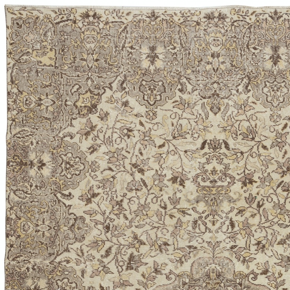 Handmade Vintage Turkish Beige Area Rug. Natural Wool and Cotton Carpet for Rustic or Country Style Home Handmade Vintage Turkish Beige Area Rug. Natural Wool and Cotton Carpet for Rustic or Country Style Home