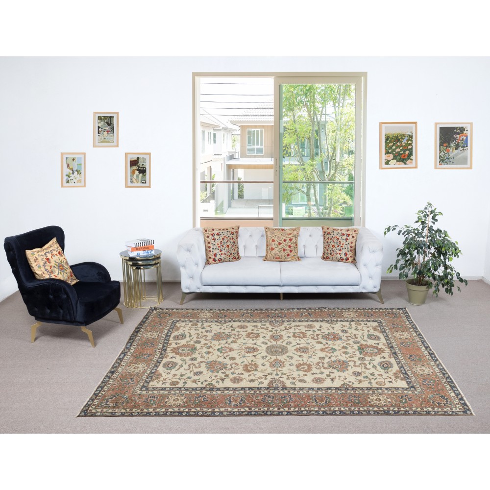 Authentic Vintage Turkish Beige Wool Area Rug with Floral Design. Hand-knotted in Turkey Authentic Vintage Turkish Beige Wool Area Rug with Floral Design. Hand-knotted in Turkey