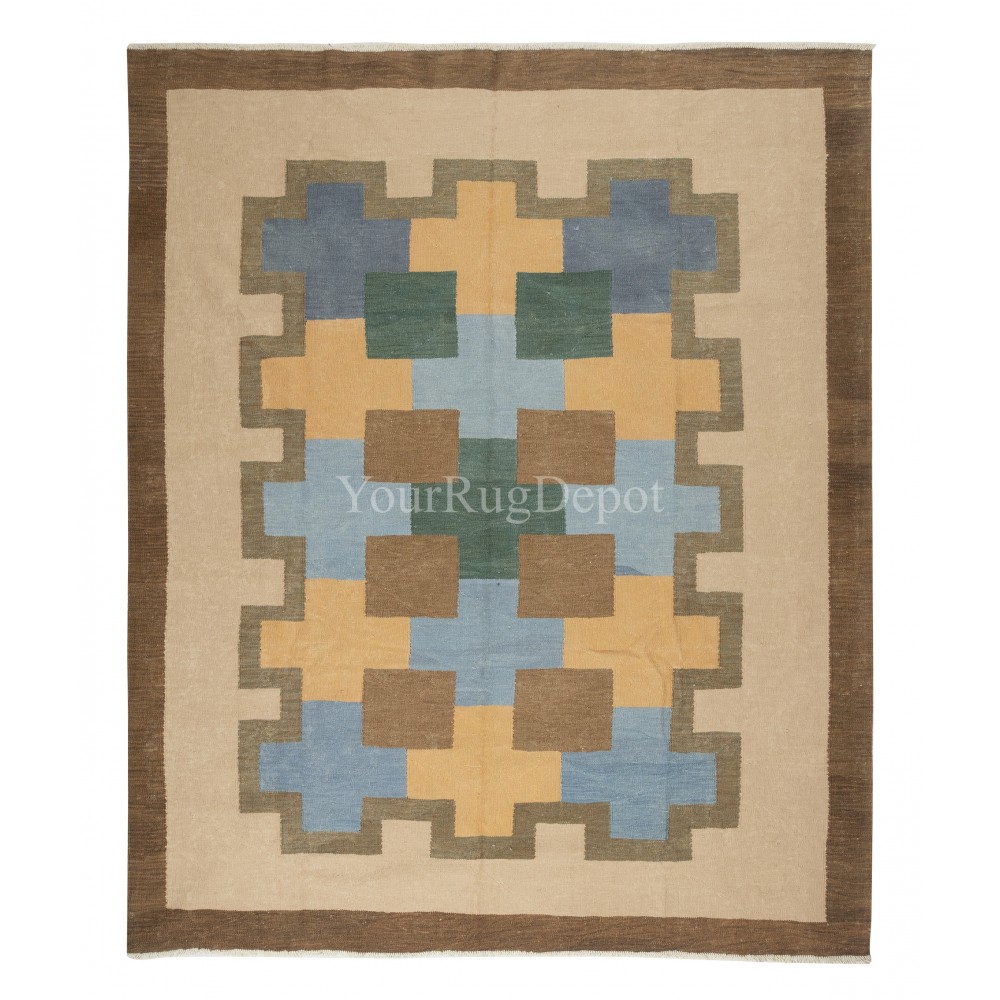 Modern Handwoven Scandinavian design Kilim Rug 'Flat Weave' with Geometric Patterns, 100% Wool Modern Handwoven Scandinavian design Kilim Rug 'Flat Weave' with Geometric Patterns, 100% Wool