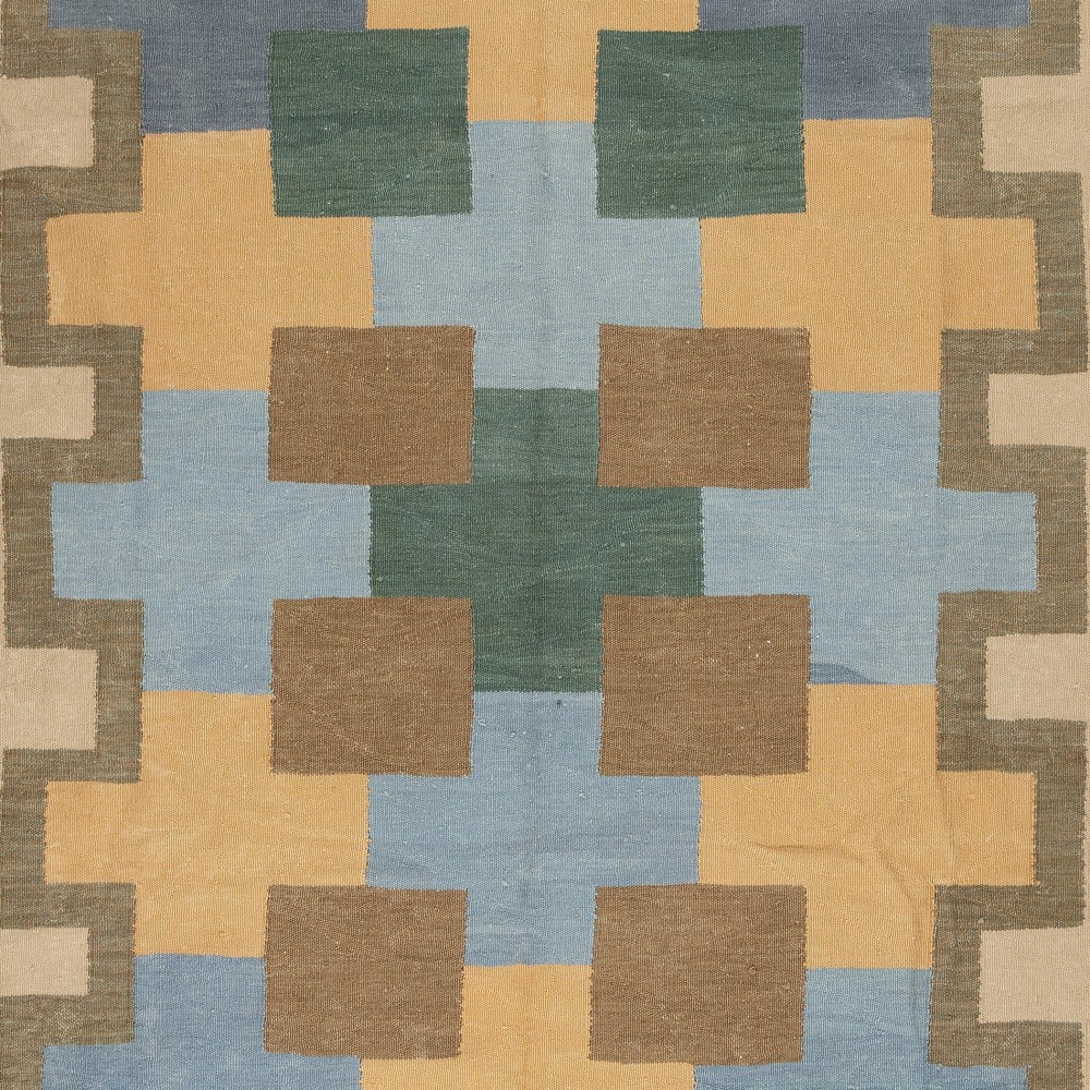 Modern Handwoven Scandinavian design Kilim Rug 'Flat Weave' with Geometric Patterns, 100% Wool Modern Handwoven Scandinavian design Kilim Rug 'Flat Weave' with Geometric Patterns, 100% Wool