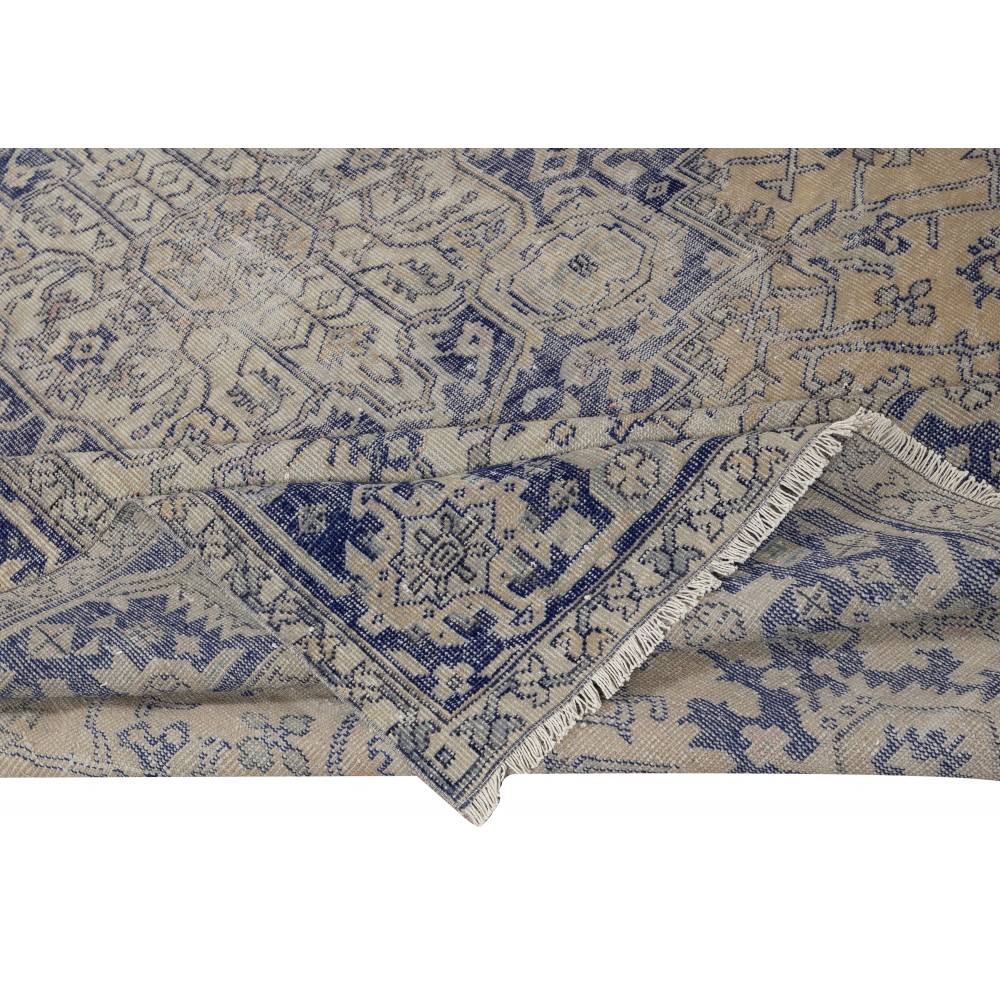 One of a kind Vintage Turkish Area Rug. Hand-Knotted Wool Large Carpet for Farmhouse and Country Home Decor