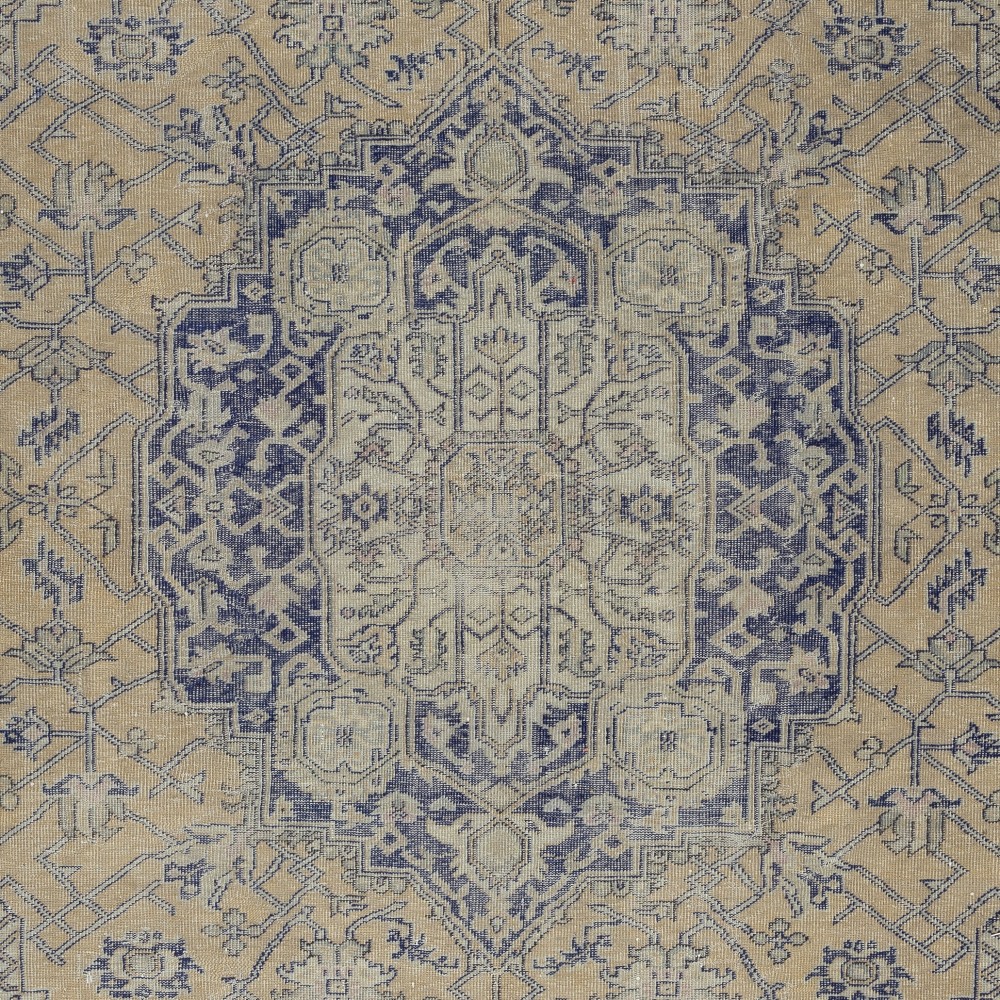 One of a kind Vintage Turkish Area Rug. Hand-Knotted Wool Large Carpet for Farmhouse and Country Home Decor