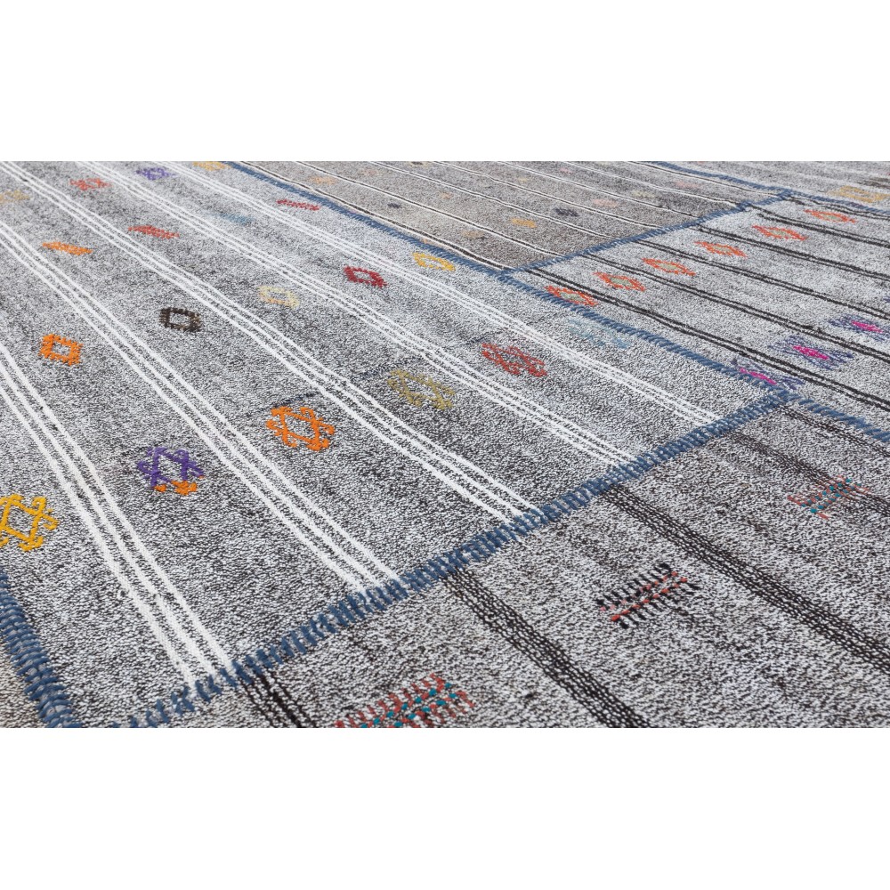 Vintage Gray Kilim Rug. Handwoven Cotton & Goat Hair, Oversize Turkish Flat-Weave Carpet