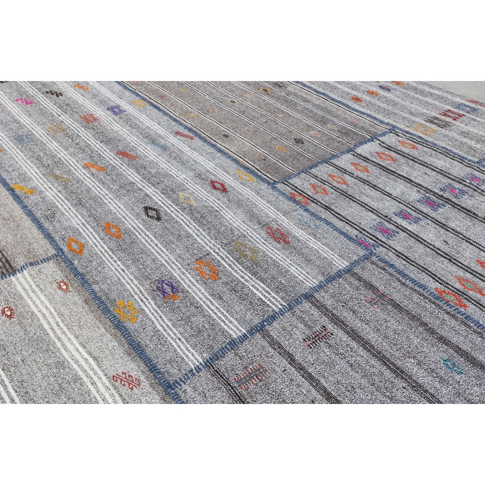Vintage Gray Kilim Rug. Handwoven Cotton & Goat Hair, Oversize Turkish Flat-Weave Carpet