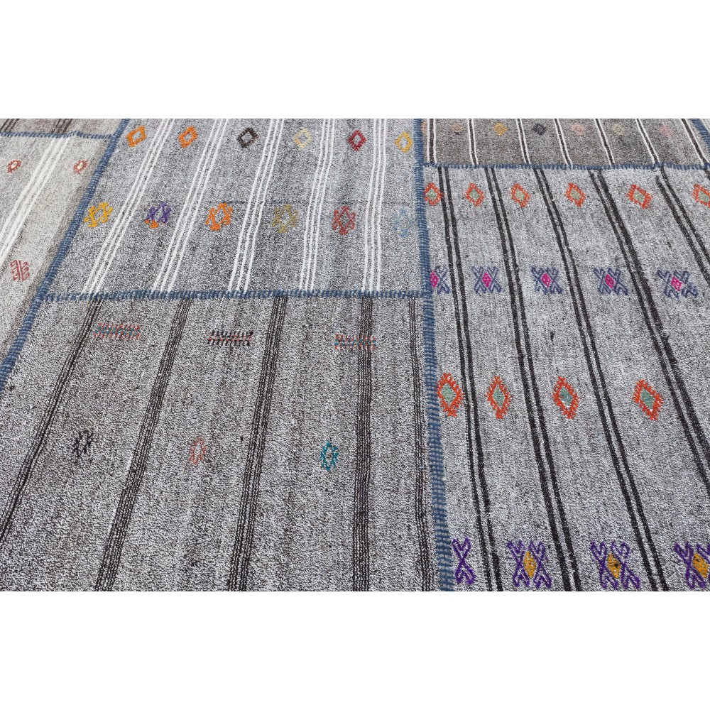 Vintage Gray Kilim Rug. Handwoven Cotton & Goat Hair, Oversize Turkish Flat-Weave Carpet