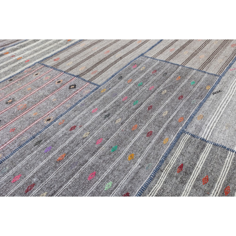 Vintage Gray Kilim Rug. Handwoven Cotton & Goat Hair, Oversize Turkish Flat-Weave Carpet Vintage Gray Kilim Rug. Handwoven Cotton & Goat Hair, Oversize Turkish Flat-Weave Carpet