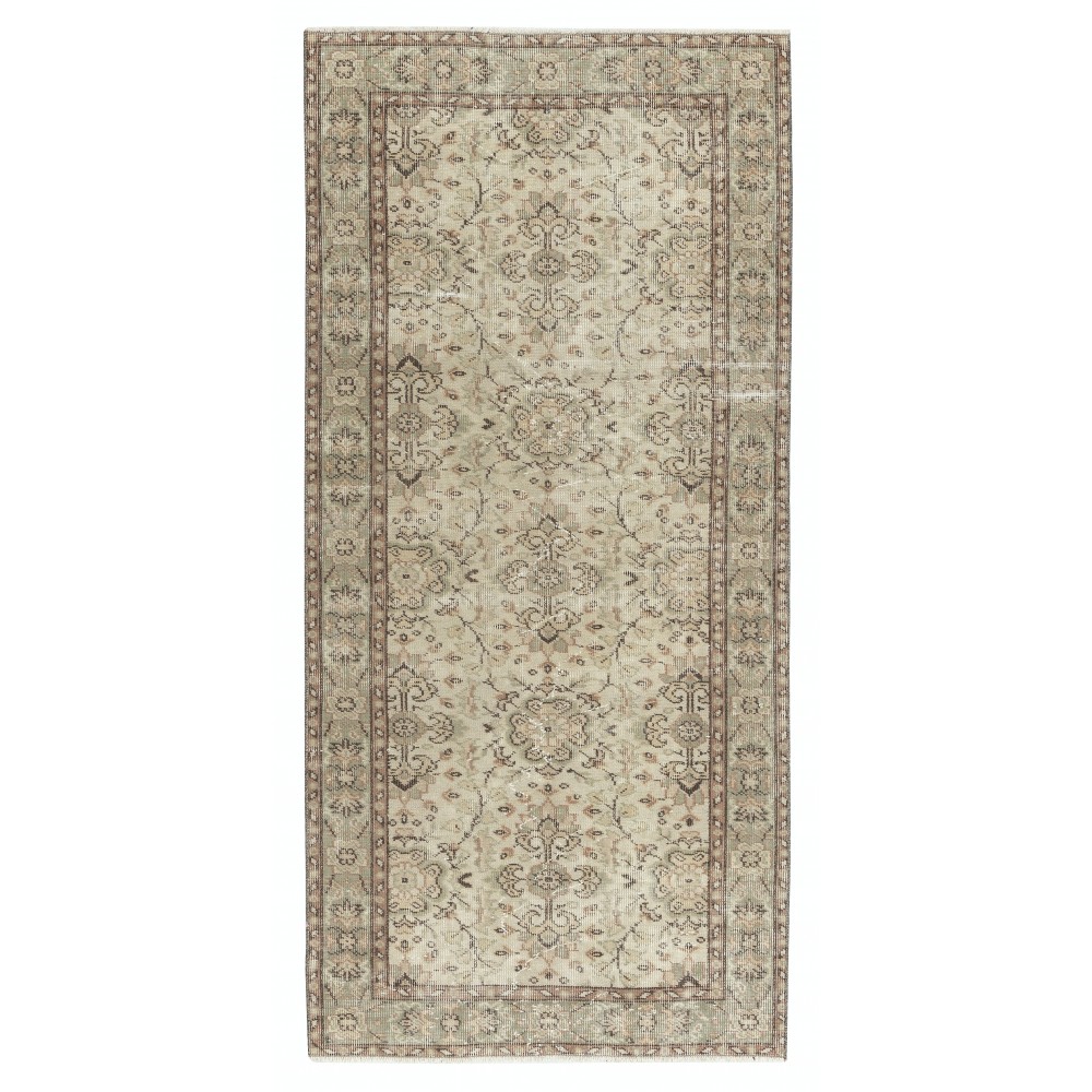 Vintage Turkish Area Rug. Rustic Handknotted Wool Carpet for Farmhouse and Boho Interiors Vintage Turkish Area Rug. Rustic Handknotted Wool Carpet for Farmhouse and Boho Interiors