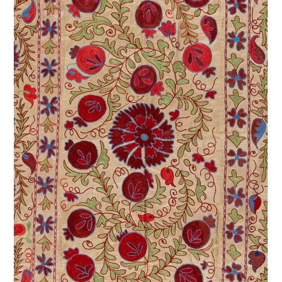 New Silk Hand Embroidery Classic Suzani Wall Hanging, Decorative Bedspread From Uzbekistan