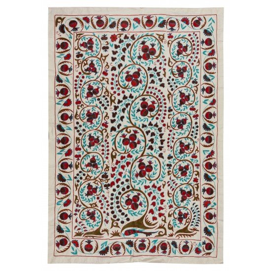 New Silk Hand Embroidery Classic Suzani Wall Hanging, Decorative Bedspread From Uzbekistan