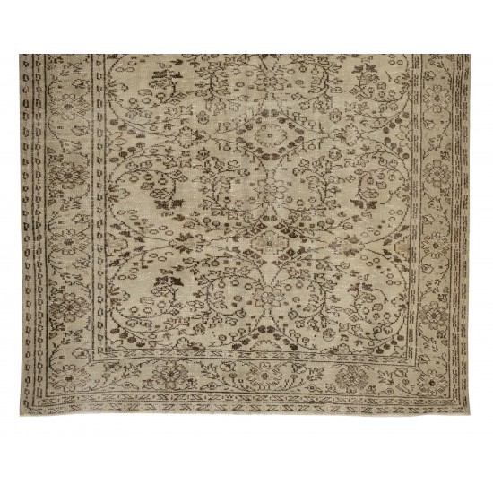 1960s Hand-Knotted Turkish Oushak Area Rug with Floral Design 1960s Hand-Knotted Turkish Oushak Area Rug with Floral Design
