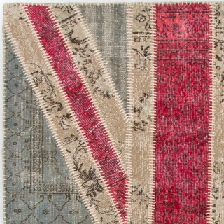 Union Jack British Flag Design Patchwork Rug | Vintage Hand-Knotted United Kingdom Flag Pattern Blue Carpet Union Jack British Flag Design Patchwork Rug | Vintage Hand-Knotted United Kingdom Flag Pattern Blue Carpet