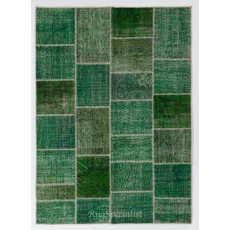 Modern Handmade Patchwork Rug in Shades of Green. Contemporary Turkish Wool and Cotton Carpet