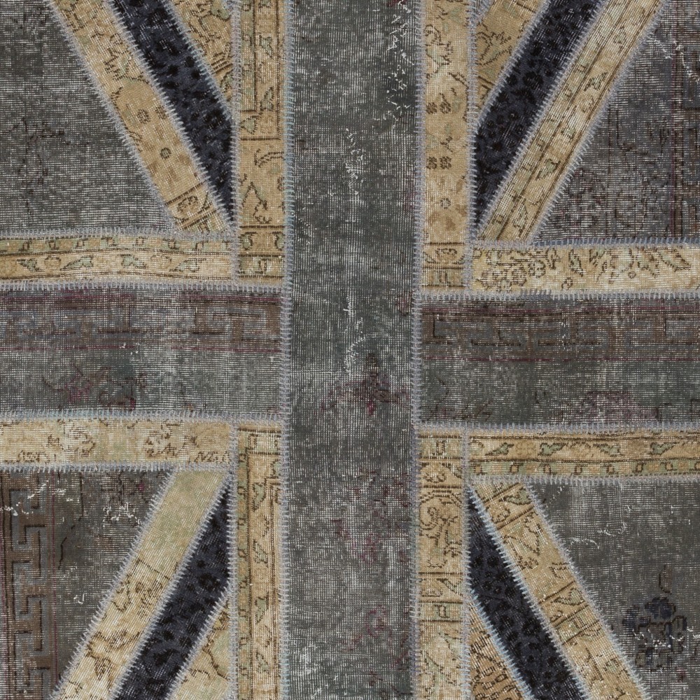 Union Jack British Flag Design Patchwork Rug | Vintage Hand-Knotted United Kingdom Flag Pattern Gray Carpet Union Jack British Flag Design Patchwork Rug | Vintage Hand-Knotted United Kingdom Flag Pattern Gray Carpet