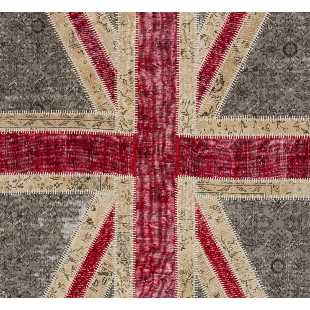 Union Jack British Flag Design Patchwork Handmade Rug. Floral Patterned United Kingdom Carpet for Contemporary Interiors