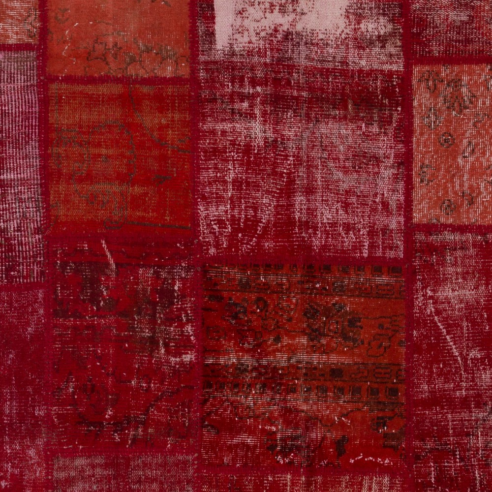 Vintage Patchwork Rug in Shades of Red | Hand-Knotted Turkish Wool Carpet for Home and Office Vintage Patchwork Rug in Shades of Red | Hand-Knotted Turkish Wool Carpet for Home and Office