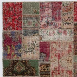 Handmade Red and Green Patchwork Rug for Living Room | Vintage Turkish Wool Carpet Handmade Red and Green Patchwork Rug for Living Room | Vintage Turkish Wool Carpet