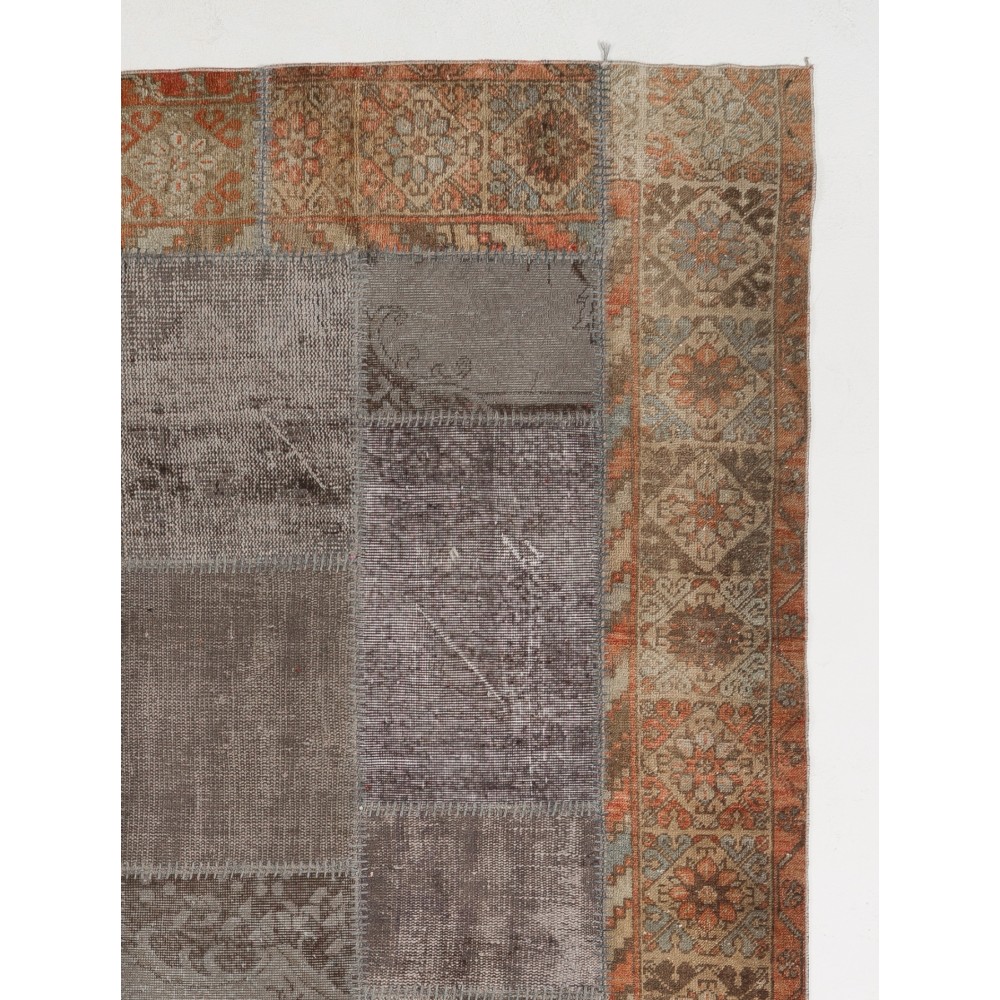 Vintage Gray and Terracotta Patchwork Rug | Hand-Knotted Turkish Border Pattern Carpet for Living Room and Bedroom Vintage Gray and Terracotta Patchwork Rug | Hand-Knotted Turkish Border Pattern Carpet for Living Room and Bedroom