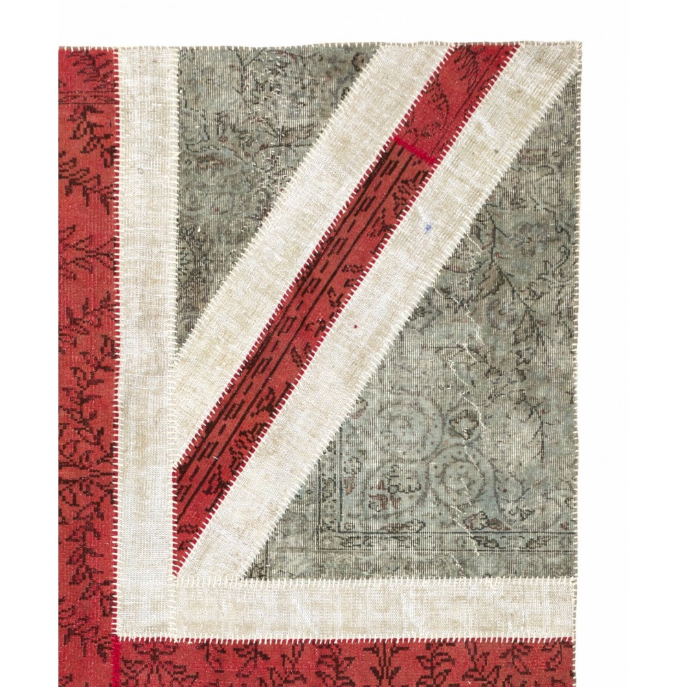 United Kingdom Flag Pattern Hand-Knotted Patchwork Rug in Faded Blue, Red and Beige | Union Jack British Flag Design Carpet United Kingdom Flag Pattern Hand-Knotted Patchwork Rug in Faded Blue, Red and Beige | Union Jack British Flag Design Carpet
