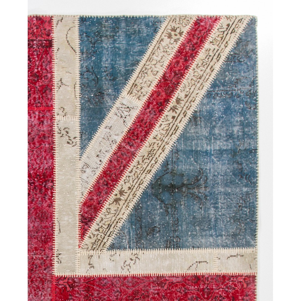 Union Jack British Flag Design Patchwork Rug | Vintage Hand-Knotted United Kingdom Flag Pattern Blue Carpet Union Jack British Flag Design Patchwork Rug | Vintage Hand-Knotted United Kingdom Flag Pattern Blue Carpet
