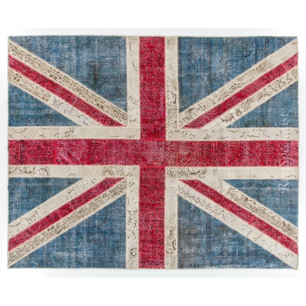 Union Jack British Flag Design Rug. Contemporary Handmade Patchwork Area Rug in Blue, Red and Cream. United Kingdom Carpet