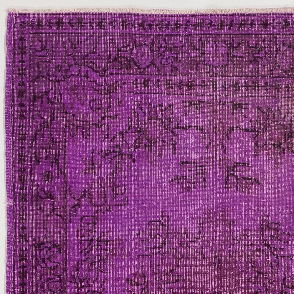 Purple Color Over-dyed Vintage Handmade Turkish Area Rug with Medallion Design Purple Color Over-dyed Vintage Handmade Turkish Area Rug with Medallion Design