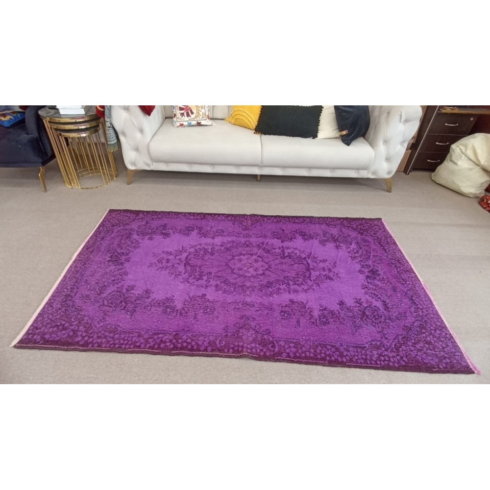 Purple Color Over-dyed Vintage Handmade Turkish Area Rug with Medallion Design Purple Color Over-dyed Vintage Handmade Turkish Area Rug with Medallion Design