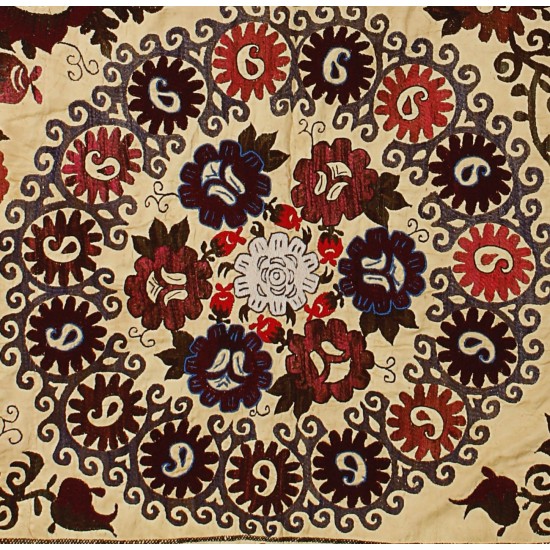 Central Asian Suzani Textile. Embroidered Cotton & Silk Bed Cover, Wall Hanging Central Asian Suzani Textile. Embroidered Cotton & Silk Bed Cover, Wall Hanging