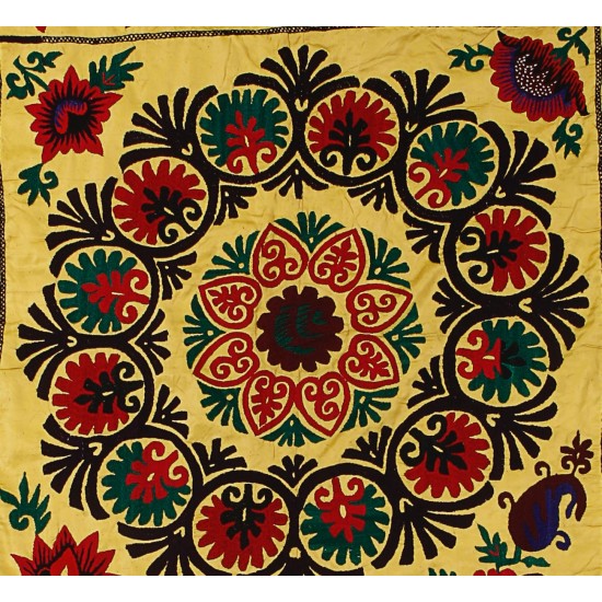 Central Asian Suzani Textile. Embroidered Cotton & Silk Bed Cover, Wall Hanging Central Asian Suzani Textile. Embroidered Cotton & Silk Bed Cover, Wall Hanging