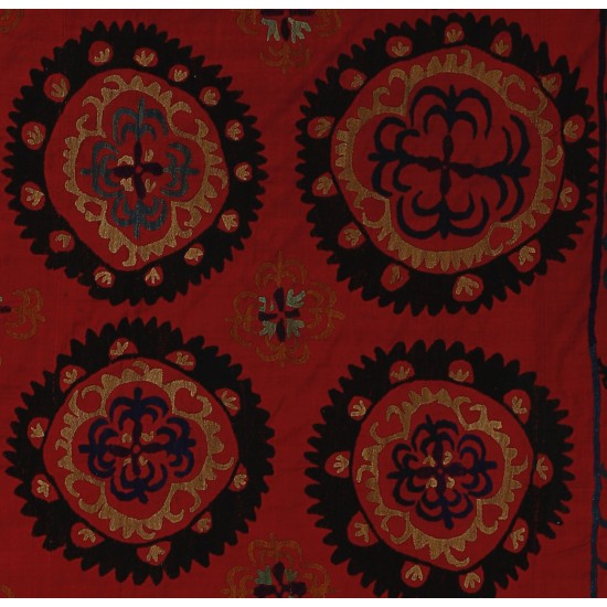 Central Asian Suzani Textile. Embroidered Cotton & Silk Bed Cover, Wall Hanging Central Asian Suzani Textile. Embroidered Cotton & Silk Bed Cover, Wall Hanging