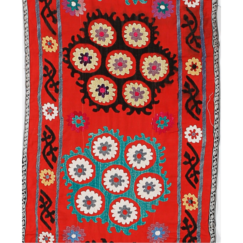 Red Silk Suzani Table Runner, Vintage Embroidery Wall Hanging, Floral Uzbek Bedspread Runner, Unique Wall Decor