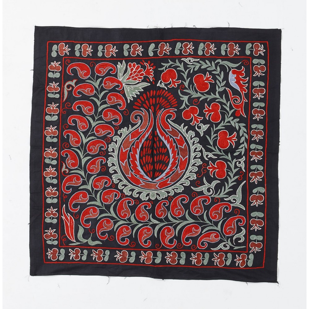 Tashkent Embroidered Wall Hanging, Vintage Tablecloth in Black, Green & Red. Square Throw, Boho Wall Decor