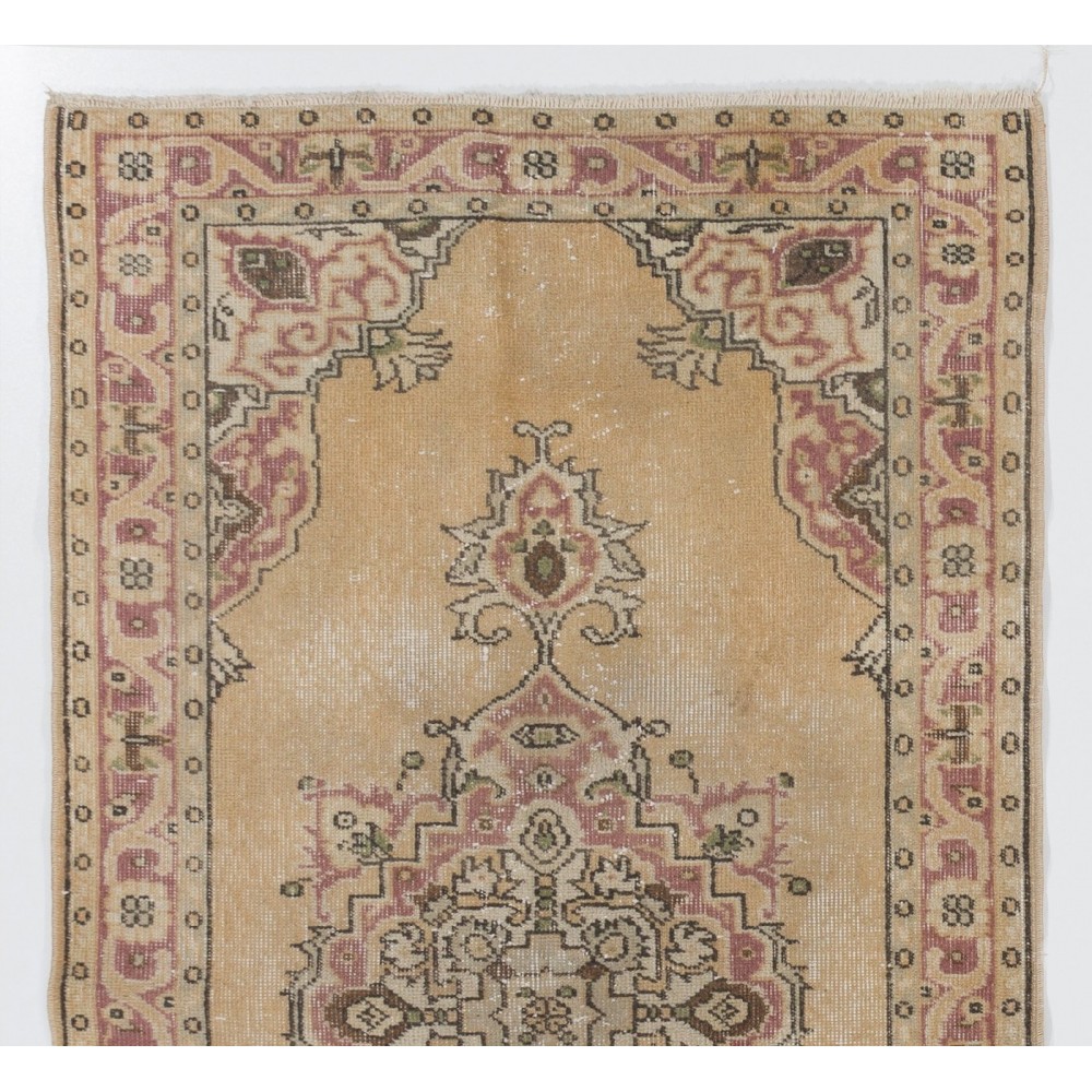 Vintage Anatolian Oushak Rug with Medallion Design in Soft Colors