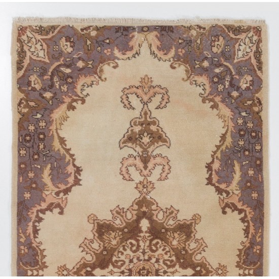 Hand-knotted Vintage Anatolian Oushak Rug in Soft Colors with Medallion Design. Woolen Floor Covering Hand-knotted Vintage Anatolian Oushak Rug in Soft Colors with Medallion Design. Woolen Floor Covering