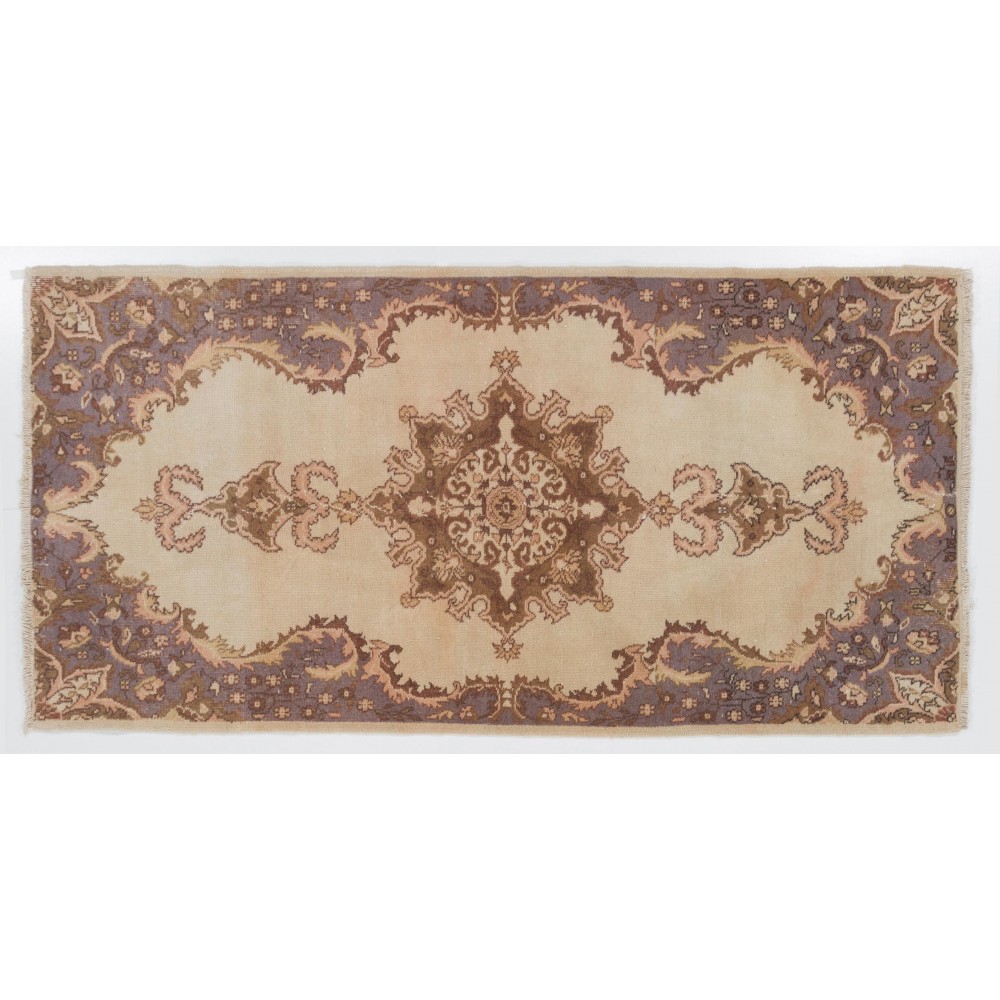 Hand-knotted Vintage Anatolian Oushak Rug in Soft Colors with Medallion Design. Woolen Floor Covering