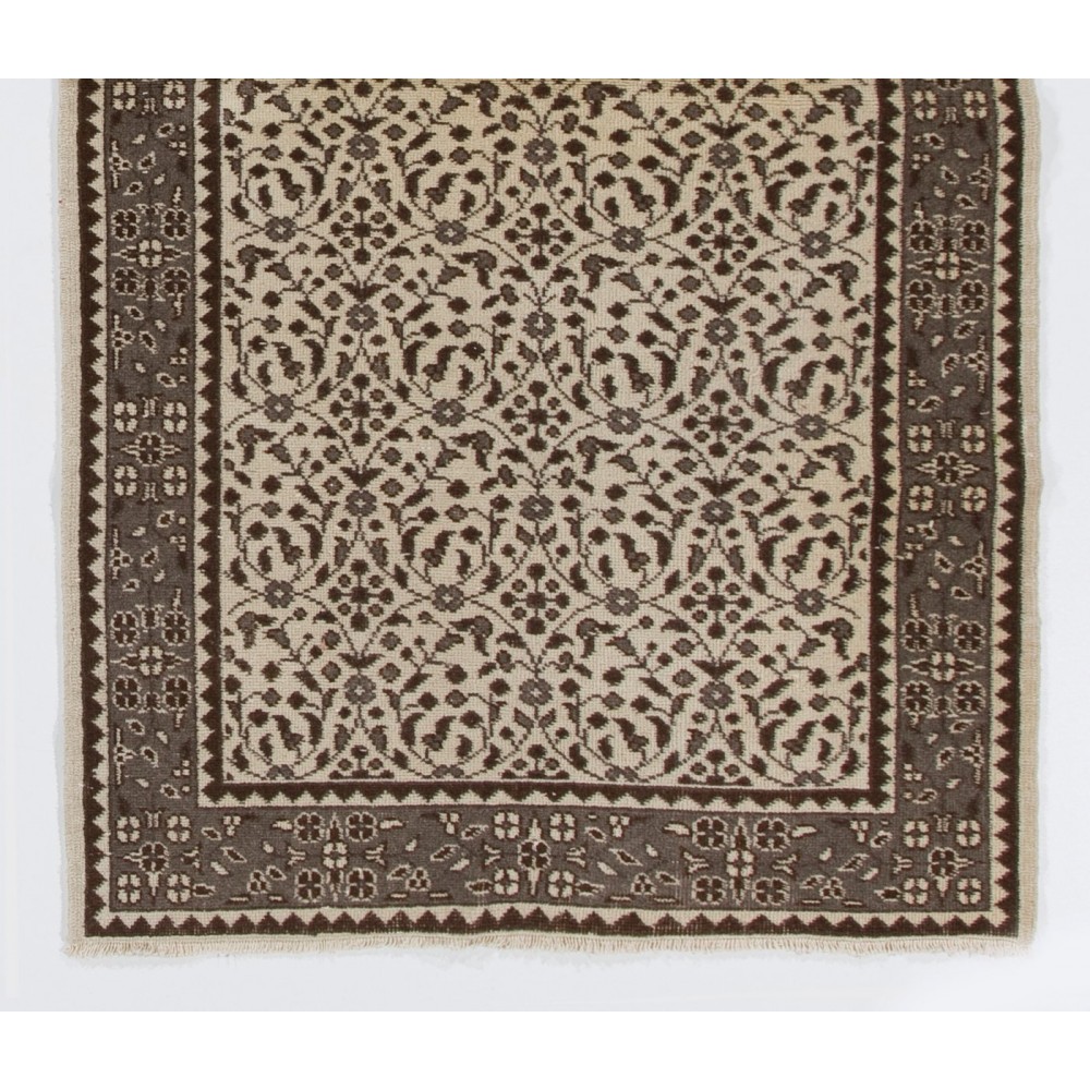 Vintage Floral Design Handmade Turkish Rug. Woolen Floor Covering