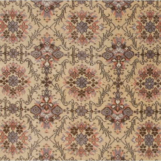 Hand-Knotted Vintage Floral Design Anatolian Rug Hand-Knotted Vintage Floral Design Anatolian Rug