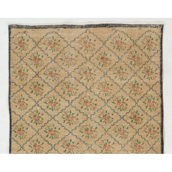 Hand-Knotted Vintage Floral Design Central Anatolian Rug. Wool Carpet, Floor Covering