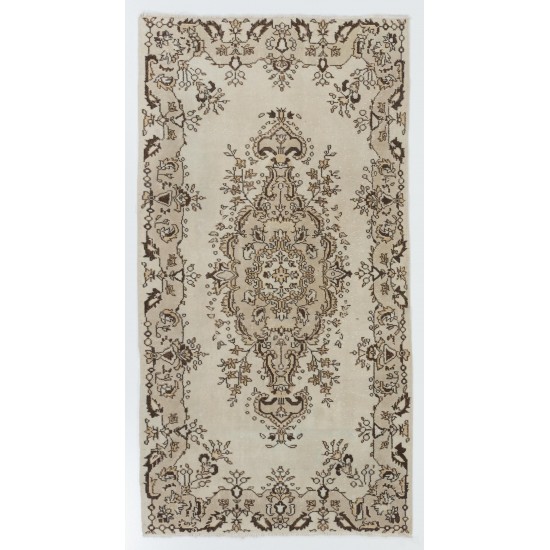 Vintage Anatolian Oushak Rug in Soft Colors. Hand Knotted Carpet