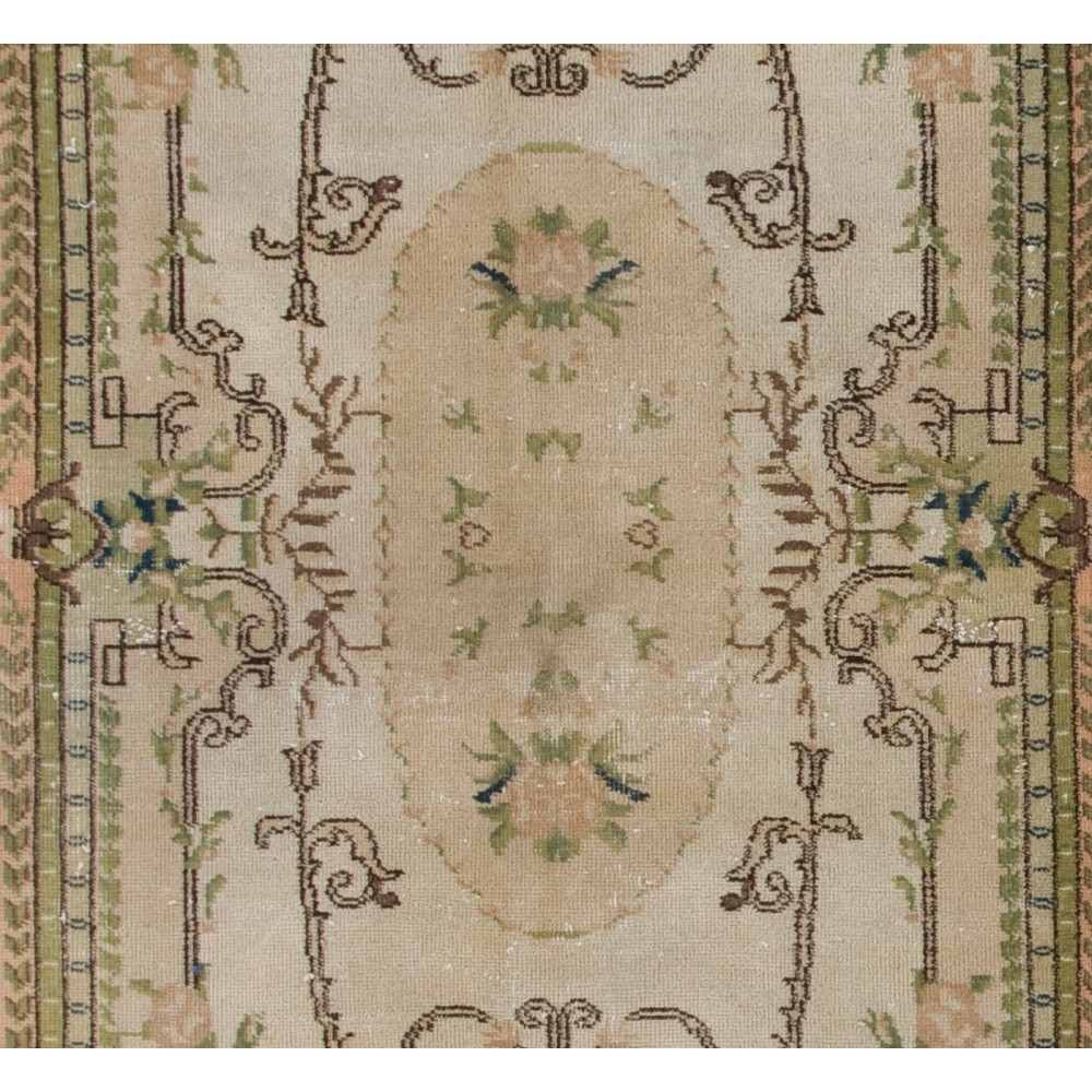 Vintage Baroque Style Rug, Finely Hand-knotted Wool Carpet