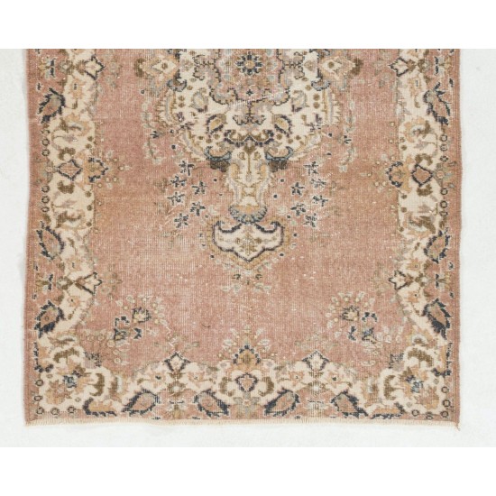 Fine Hand-Knotted Area Rug with Medallion Design in Soft Tones. Vintage Carpet, Woolen Floor Covering