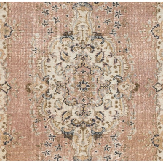 Fine Hand-Knotted Area Rug with Medallion Design in Soft Tones. Vintage Carpet, Woolen Floor Covering Fine Hand-Knotted Area Rug with Medallion Design in Soft Tones. Vintage Carpet, Woolen Floor Covering