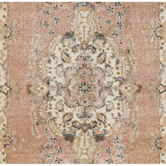 Fine Hand-Knotted Area Rug with Medallion Design in Soft Tones. Vintage Carpet, Woolen Floor Covering