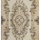 Hand-Knotted Vintage Central Anatolian Area Rug with Medallion Design. Woolen Floor Covering