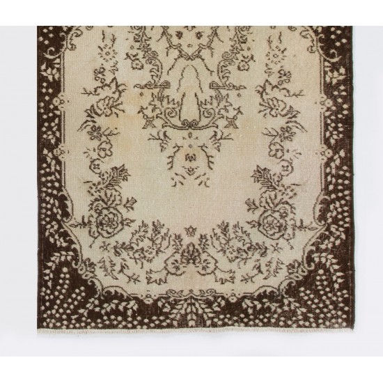 Hand-Knotted Vintage Anatolian Area Rug with Medallion Design. Woolen Floor Covering Hand-Knotted Vintage Anatolian Area Rug with Medallion Design. Woolen Floor Covering