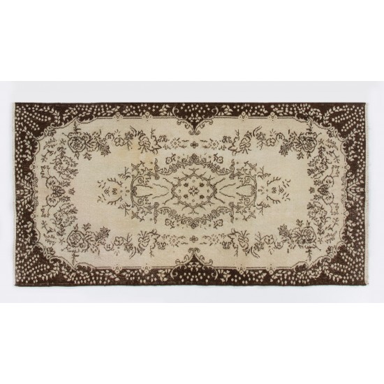 Hand-Knotted Vintage Anatolian Area Rug with Medallion Design. Woolen Floor Covering